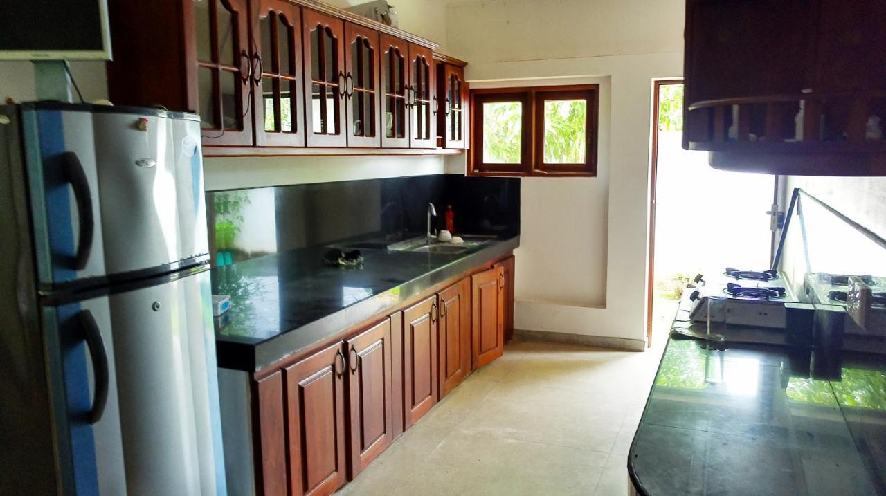 Mina Villa Хиккадува Экстерьер фото