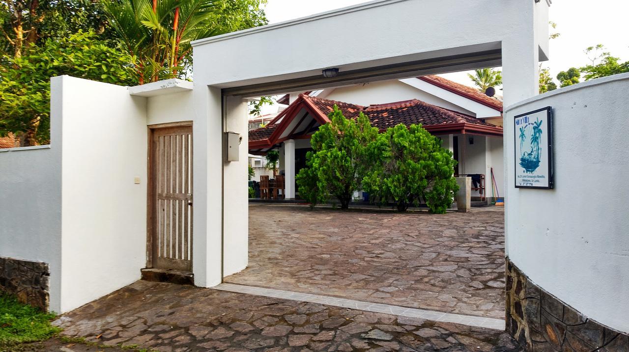 Mina Villa Хиккадува Экстерьер фото